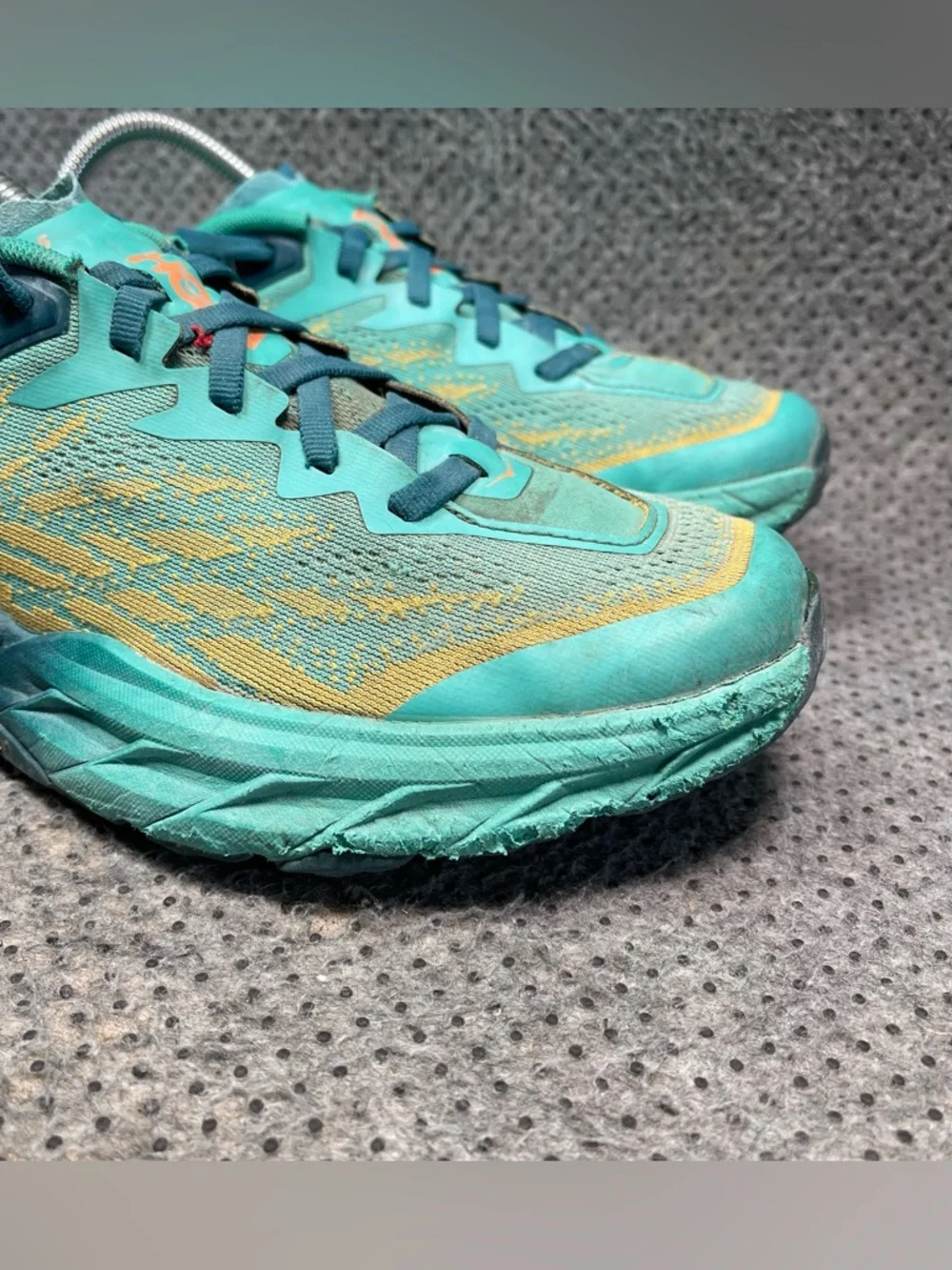 Hoka One One Speedgoat 5 Blue Running Shoes No Insoles Size 8.5 Women’s